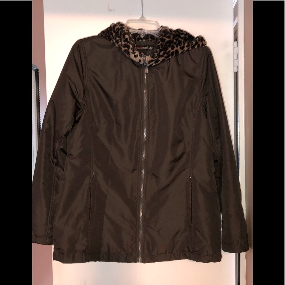 Dk Brown jacket with faux fur hood - M